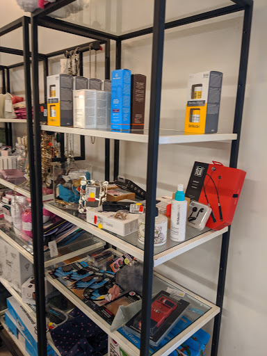 Department Store «Saks OFF 5TH», reviews and photos, 3943 I-35, San Marcos, TX 78666, USA