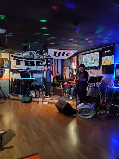 Bar & Grill «Beaver Bar», reviews and photos, 11801 N 19th Ave, Phoenix, AZ 85029, USA