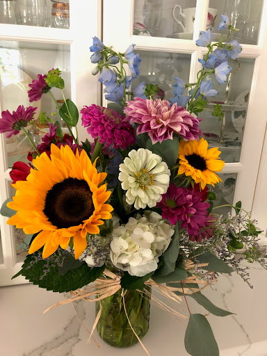 Florist «Sedgefield Florist», reviews and photos, 5002 High Point Rd a, Greensboro, NC 27407, USA