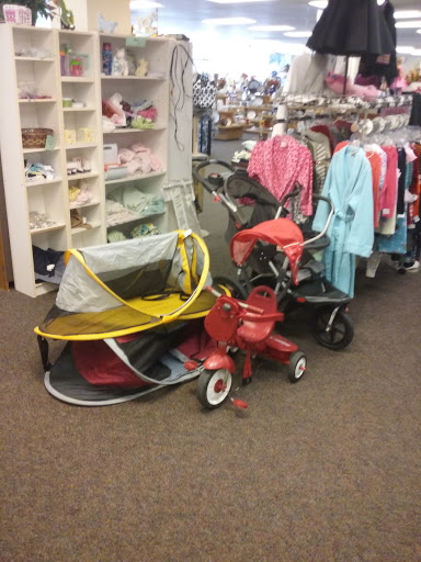 Thrift Store «Assistance League of Austin», reviews and photos, 4901 Burnet Rd, Austin, TX 78756, USA