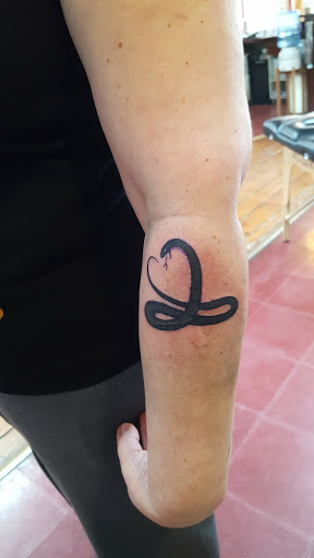 Tattoo Shop «Atlas Tattoo Studio», reviews and photos, 4543 N Albina Ave, Portland, OR 97217, USA