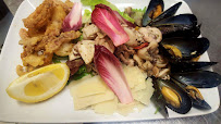 Produits de la mer du Restaurant de spécialités à base de poisson-pêcheur LA TRANSAT à Calvi - n°7