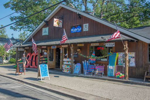 Variety Store «Totem Shop», reviews and photos, 6521 Western Ave, Glen Arbor, MI 49636, USA