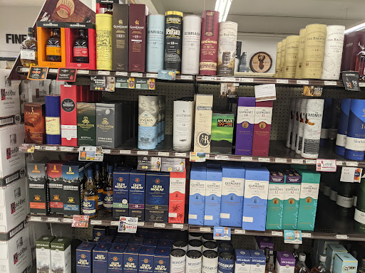 Liquor Store «Yankee Spirits», reviews and photos, 376 Main St, Sturbridge, MA 01566, USA