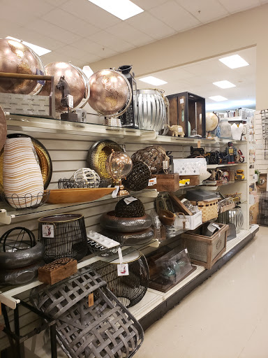 Department Store «Marshalls & HomeGoods», reviews and photos, 1120 Lake Woodlands Dr, The Woodlands, TX 77380, USA