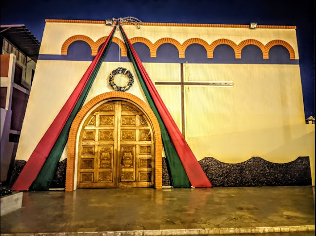 Opiniones de Parroquia Sagrada Familia en Chimbote - Iglesia