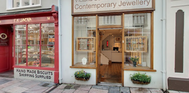 Victoria Sewart Contemporary Jewellery Gallery