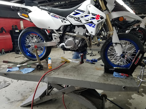 Motorcycle Dealer «Crossbay Motorsports of Howard Beach», reviews and photos, 164-01 Cross Bay Blvd, Howard Beach, NY 11414, USA