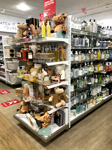 Department Store «Marshalls & HomeGoods», reviews and photos, 200 Petersville Rd, New Rochelle, NY 10801, USA