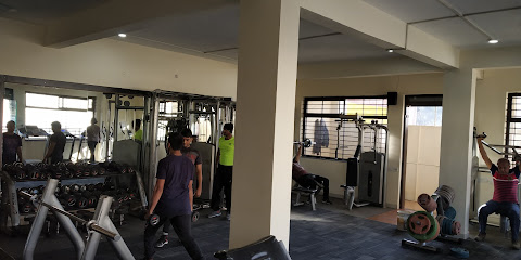 body garage fitness studio - Taran,s Apartment, Narmadapuram Rd, Danish Nagar, Bagmugaliya, Bhopal, Madhya Pradesh 462026, India