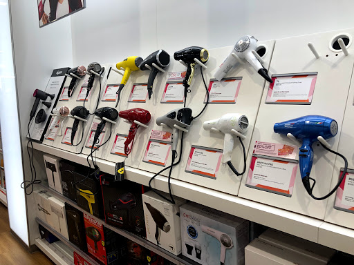 Hair Salon «Ulta Beauty», reviews and photos, 13955 Hall Rd, Shelby Charter Township, MI 48315, USA