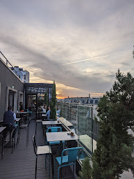Photo n°28 de Ilvolo Bar Rooftop à Paris ()