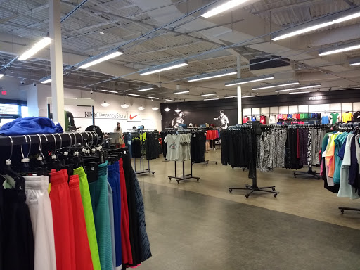 Clothing Store «Nike Clearance Store», reviews and photos, 5209 International Dr, Orlando, FL 32819, USA