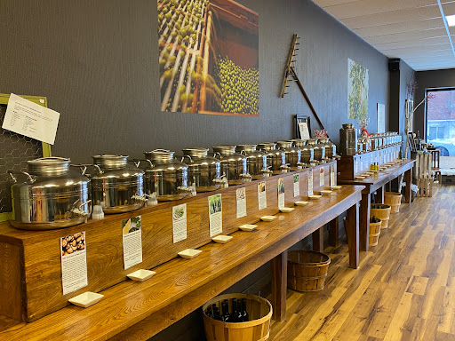 Gourmet Grocery Store «OV Harvest», reviews and photos, 106 2nd St SW, New Philadelphia, OH 44663, USA