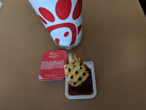 Fast Food Restaurant «Chick-fil-A», reviews and photos, 1320 Veterans Pkwy, Clarksville, IN 47129, USA