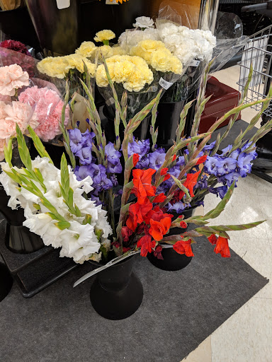 Grocery Store «Quality Food Center», reviews and photos, 926 164th St SE, Mill Creek, WA 98012, USA