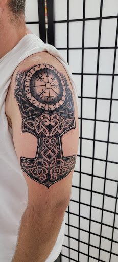 Tattoo Shop «Alliance Tattoo Studio and Art Gallery», reviews and photos, 674 S Castell Ave, New Braunfels, TX 78130, USA