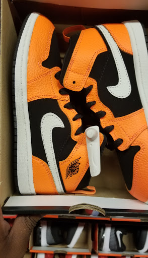 Clothing Store «Nike Factory Store», reviews and photos, 4401 N Interstate Hwy 35 #399, Round Rock, TX 78664, USA