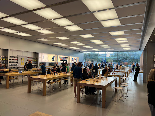 Computer Store «Apple Easton Town Center», reviews and photos, 4210 The Strand, Columbus, OH 43219, USA