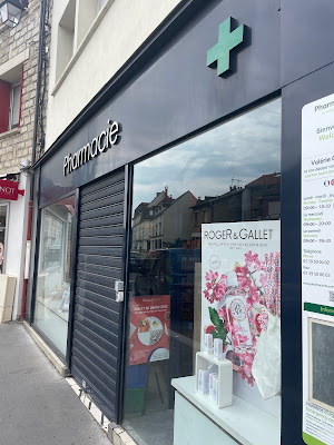 Pharmacie Chenuc à Versailles