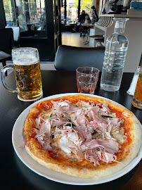 Plats et boissons du Pizzeria Pizza Pino à Paris - n°3