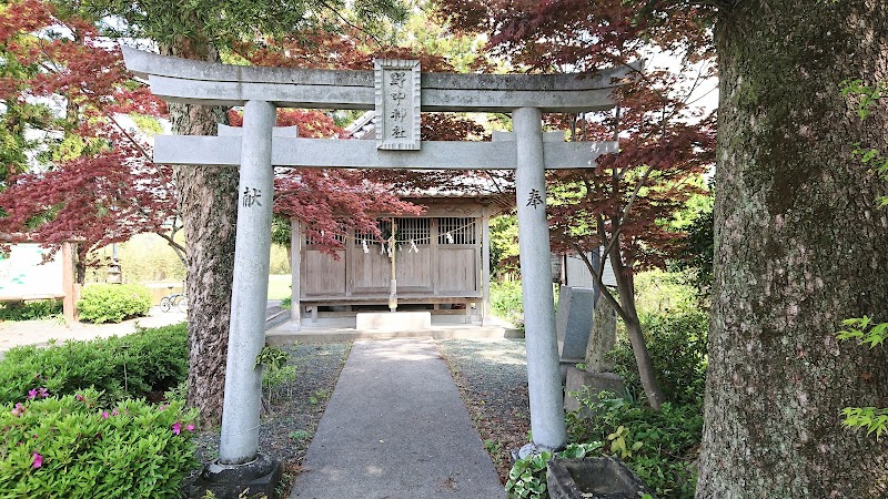 野中神社（お婉堂)