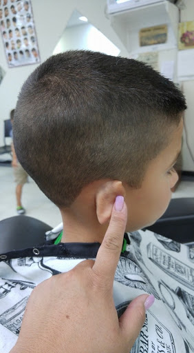 Barber Shop «Friendly Barber Shop», reviews and photos, 13207 Jones Rd, Houston, TX 77070, USA