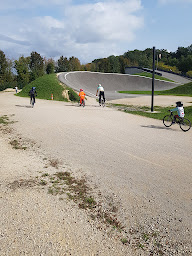 Photo n°9 de BMX LES CLAYES SOUS BOIS à Les Clayes-sous-Bois ()