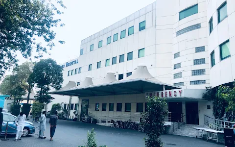 Doctors Hospital & Medical Center image