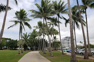 Cairns Esplanade Coconut Grove image