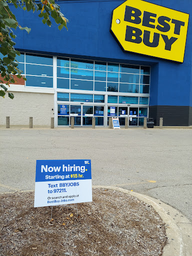 Electronics Store «Best Buy», reviews and photos, 1876 S Randall Rd, Geneva, IL 60134, USA