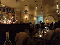 Atmosphère du Restaurant occidental Iluma à Paris - n°2