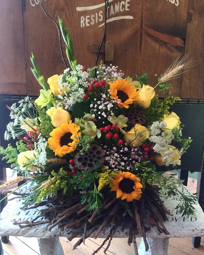 Florist «Biddle Avenue Florist», reviews and photos, 2848 Biddle Ave, Wyandotte, MI 48192, USA