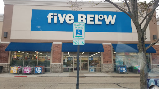 Variety Store «Five Below», reviews and photos, 3414 Shoppers Dr, McHenry, IL 60051, USA