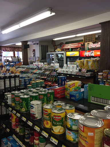 Grocery Store «Cornwall Country Market», reviews and photos, 25 Kent Rd S, Cornwall Bridge, CT 06754, USA