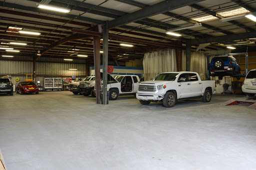 Auto Body Shop «Downtown Autobody», reviews and photos, 5850 Redwood Dr B, Rohnert Park, CA 94928, USA