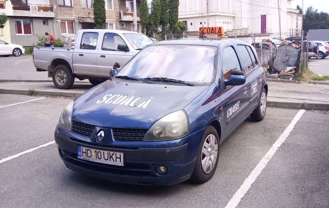Opinii despre Instructor auto Cristi Rădescu în <nil> - Școala de șoferi
