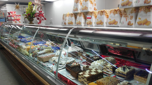 Shopping Mall «Sunrise Plaza Shopping Center», reviews and photos, 656 Wellwood Ave, Lindenhurst, NY 11757, USA