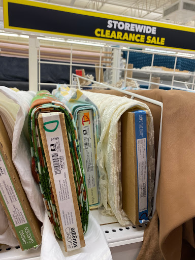 Fabric Store «Jo-Ann Fabrics and Crafts», reviews and photos, 441 E Roosevelt Rd #410, Lombard, IL 60148, USA
