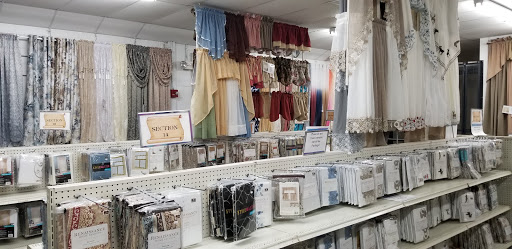 Clothing Store «Discount Madness», reviews and photos, 44 Bridge St, Pelham, NH 03076, USA