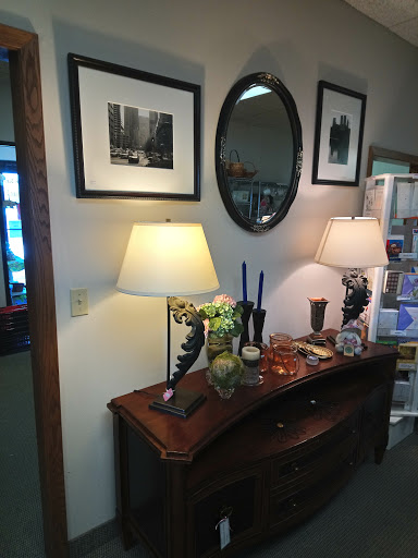 Thrift Store «Blessed Bee Thrift Store», reviews and photos, 2450 Chaska Blvd, Chaska, MN 55318, USA