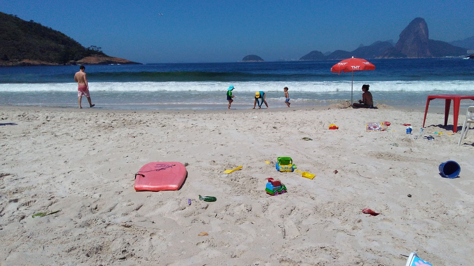 Φωτογραφία του Praia do Forte Rio Branco με επίπεδο καθαριότητας πολύ καθαρό