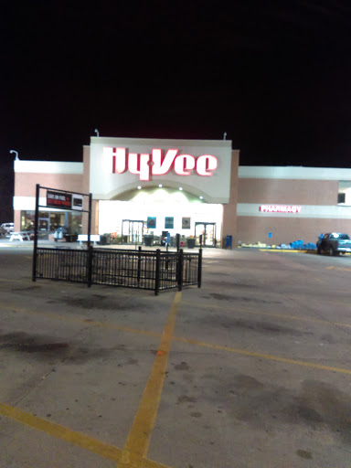 Supermarket «Hy-Vee», reviews and photos, 2453 N Court St, Ottumwa, IA 52501, USA