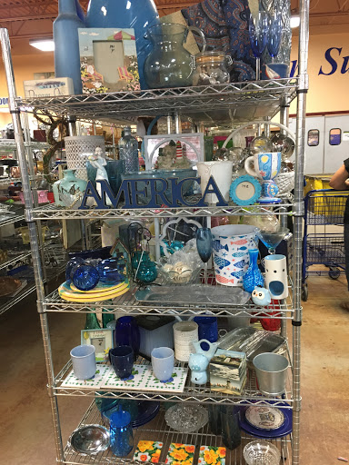 Thrift Store «Goodwill Stuart Store & Donation Center», reviews and photos, 1892 SE Federal Hwy, Stuart, FL 34994, USA