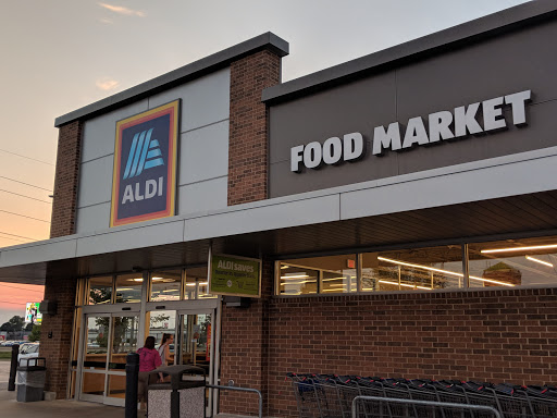 Supermarket «ALDI», reviews and photos, 301 Greenbriar Dr, Normal, IL 61761, USA