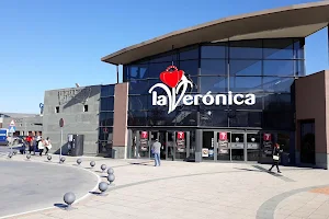 Centro Comercial La Verónica image