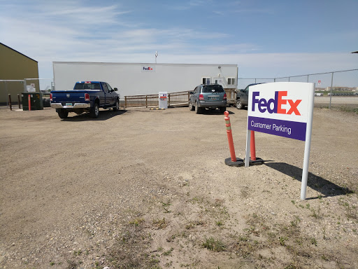 Shipping and Mailing Service «FedEx Ship Center», reviews and photos, 408 Airport Rd, Williston, ND 58801, USA