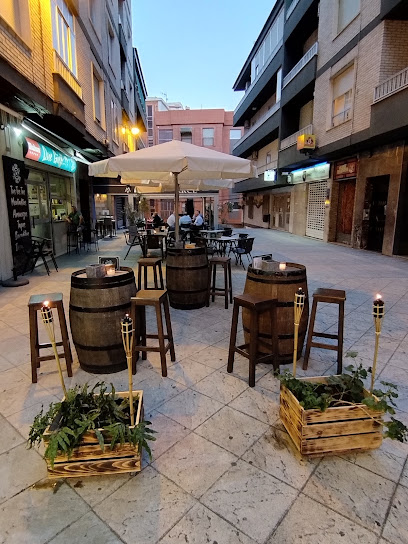 Bar Cervecería Que Giro...? - C. Salón Supremo, 2, 30400 Caravaca de la Cruz, Murcia, Spain