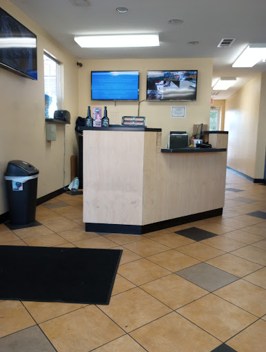 Oil Change Service «SpeeDee Oil Change & Auto Service», reviews and photos, 2412 N Galloway Ave, Mesquite, TX 75150, USA