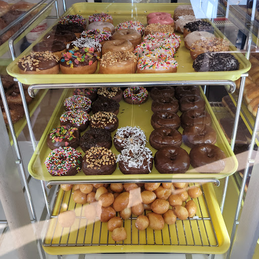 Donut Shop «Donut King», reviews and photos, 17312 E Foothill Blvd, Fontana, CA 92335, USA